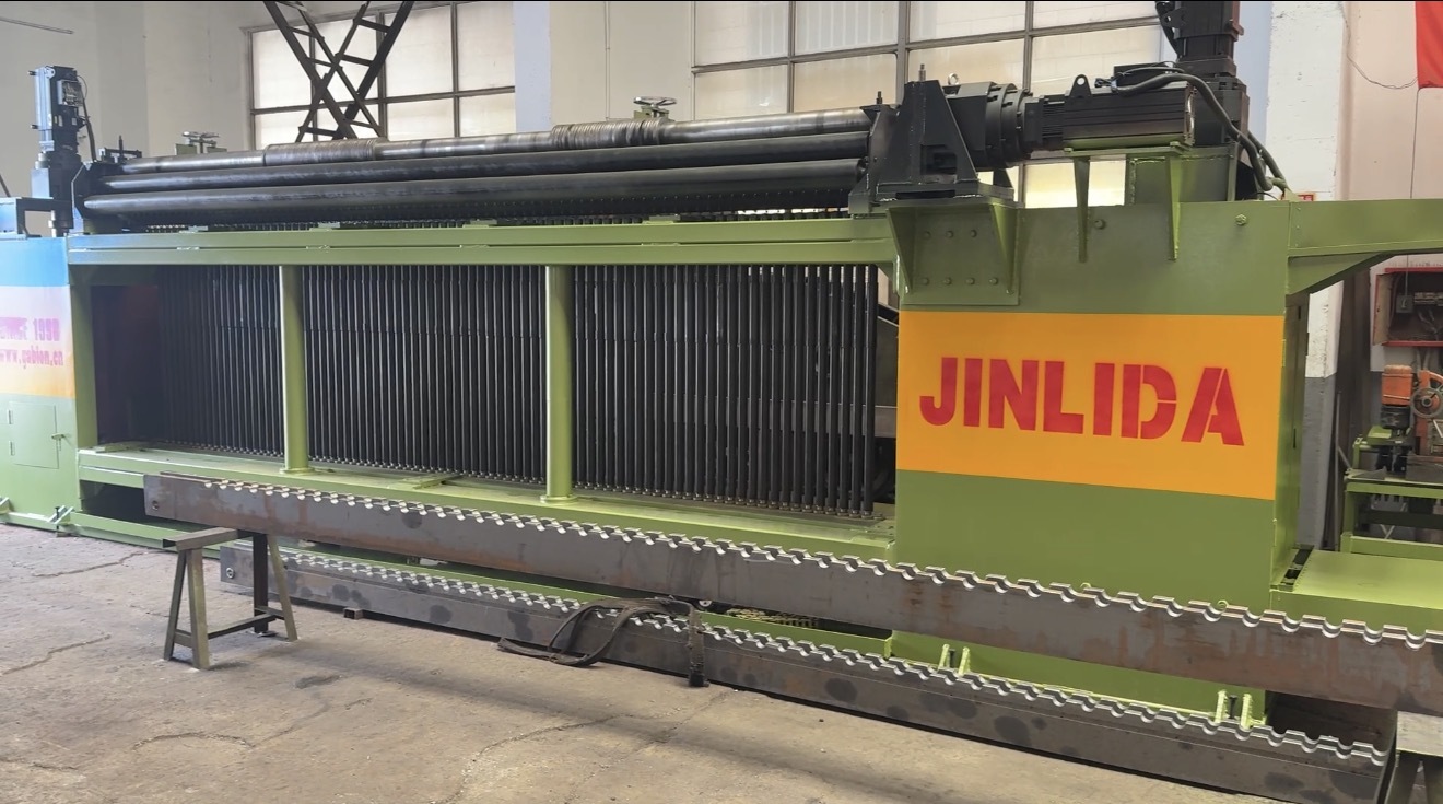 Najnowsze blogi firmy JINLIDA 5300mm Maszyna do produkcji siatki gabionowej CNC | Szybkie automatyczne urządzenie do produkcji gabionów do ochrony rzek, zboczy