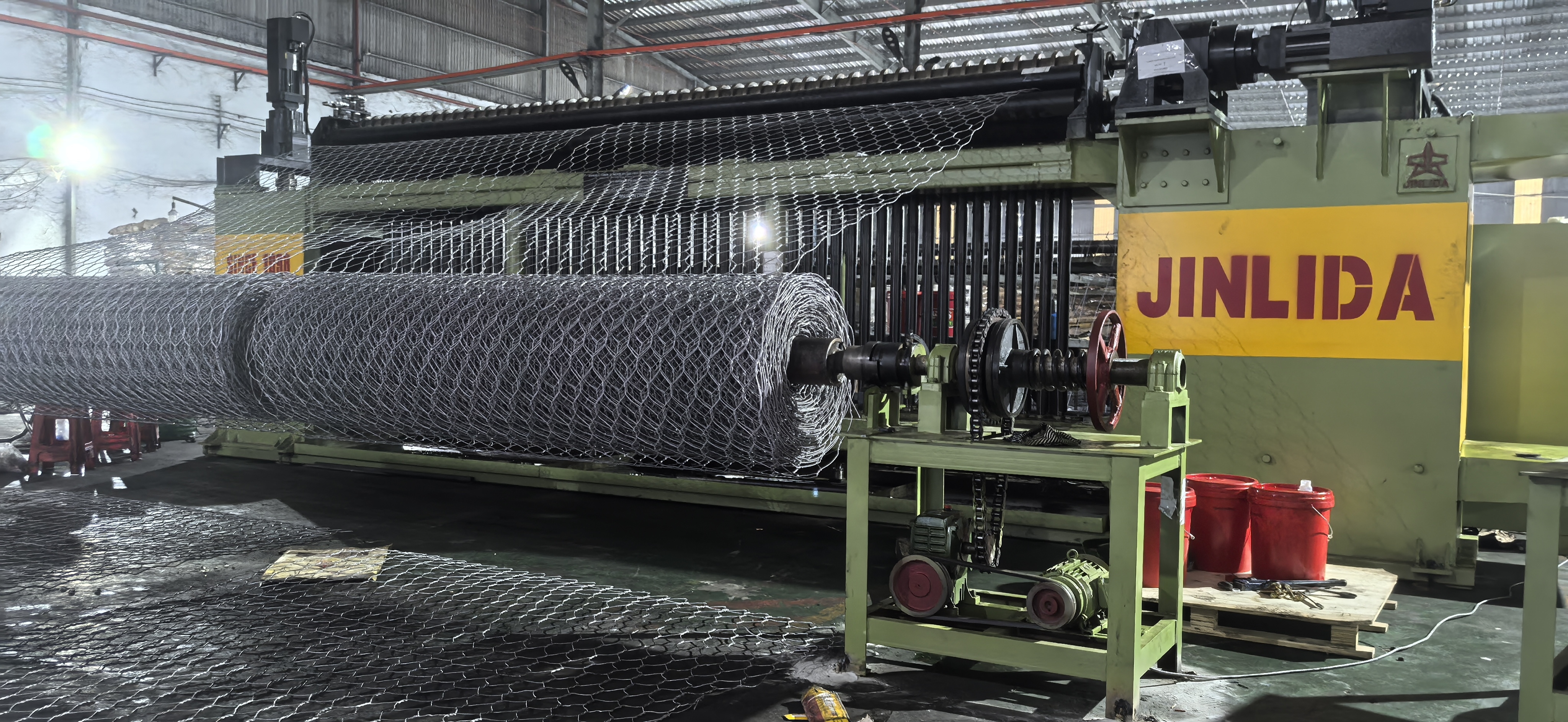 Najnowsze blogi firmy How to Reduce Wire Breakage on a Gabion Mesh Machine: A Practical Maintenance Guide