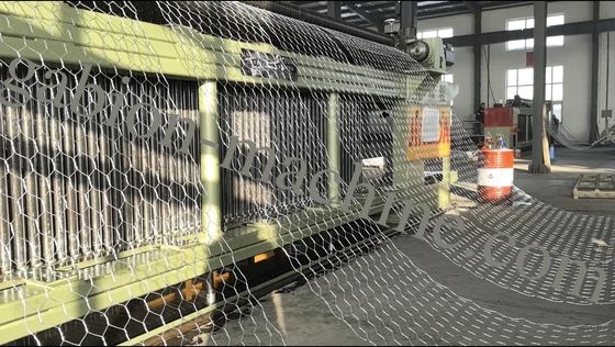 kupować Maszyna do siatki sześciokątnej podwójnie skręcanej z napięciem 220/380V, szerokością tkania 5300mm i wymiarami 7200x1530x2560mm produkcja internetowa