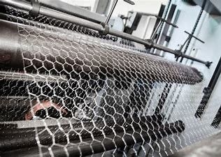 kupować 3kW Trapezowa maszyna z siatką łańcuchową 60x80mm z automatycznym systemem olejowym produkcja internetowa