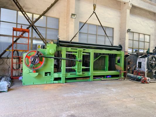 kupować Automatyczna siatka gabionowa 4300 mm Klatka z siatki drucianej 106 * 120 mm produkcja internetowa