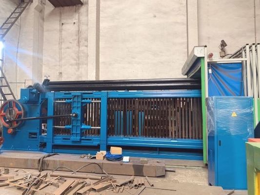 kupować Dostosowana maszyna gabionowa o dużej wytrzymałości 5000 mm 112 * 127 mm siatka druciana do inżynierii lądowej produkcja internetowa