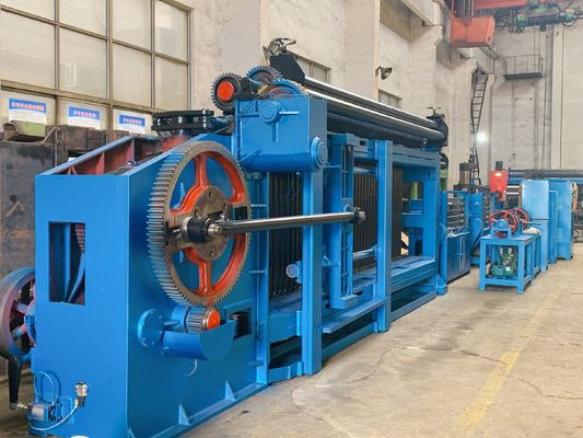 kupować Dostosowana maszyna do siatek sześciokątnych o szerokości 2000 mm Ocynkowana siatka z drutu gabionowego produkcja internetowa