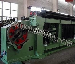 kupować Sterowana CNC Sześciokątna maszyna do produkcji siatki drucianej 2 Twist Gabion Box Making Machine produkcja internetowa